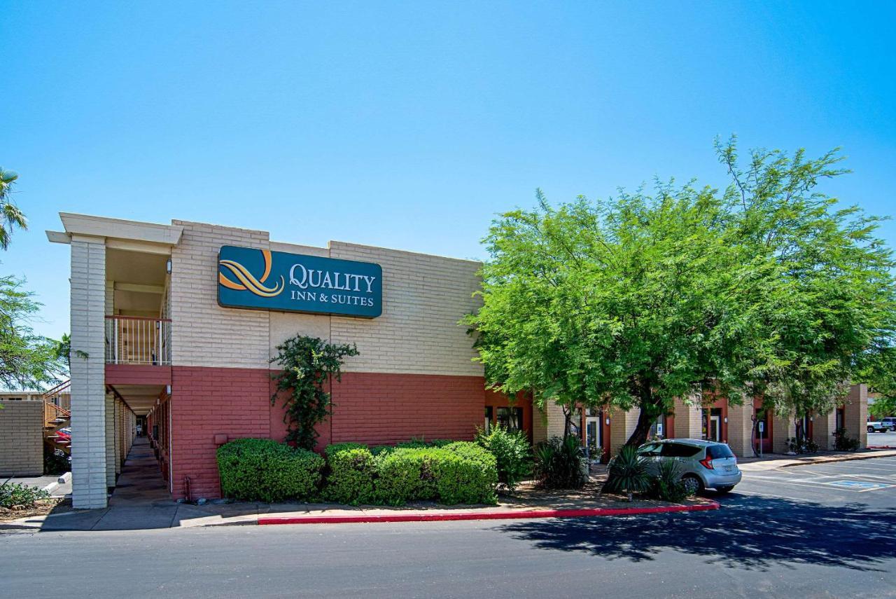Quality Inn & Suites Phoenix Nw - Sun City Youngtown Bagian luar foto